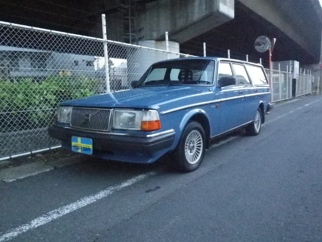 ボルボ　240GL の画像01