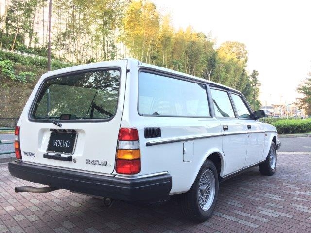 ボルボ 240GL エステート 1988年式 LHD 画像2