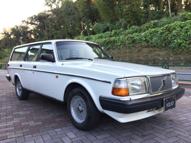 ボルボ 240GL エステート 1988年式 LHD 画像3