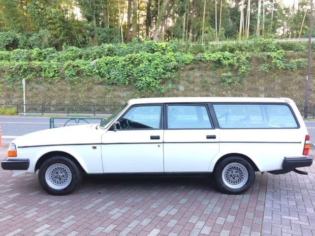 ボルボ 240GL エステート 1988年式 LHD　画像06