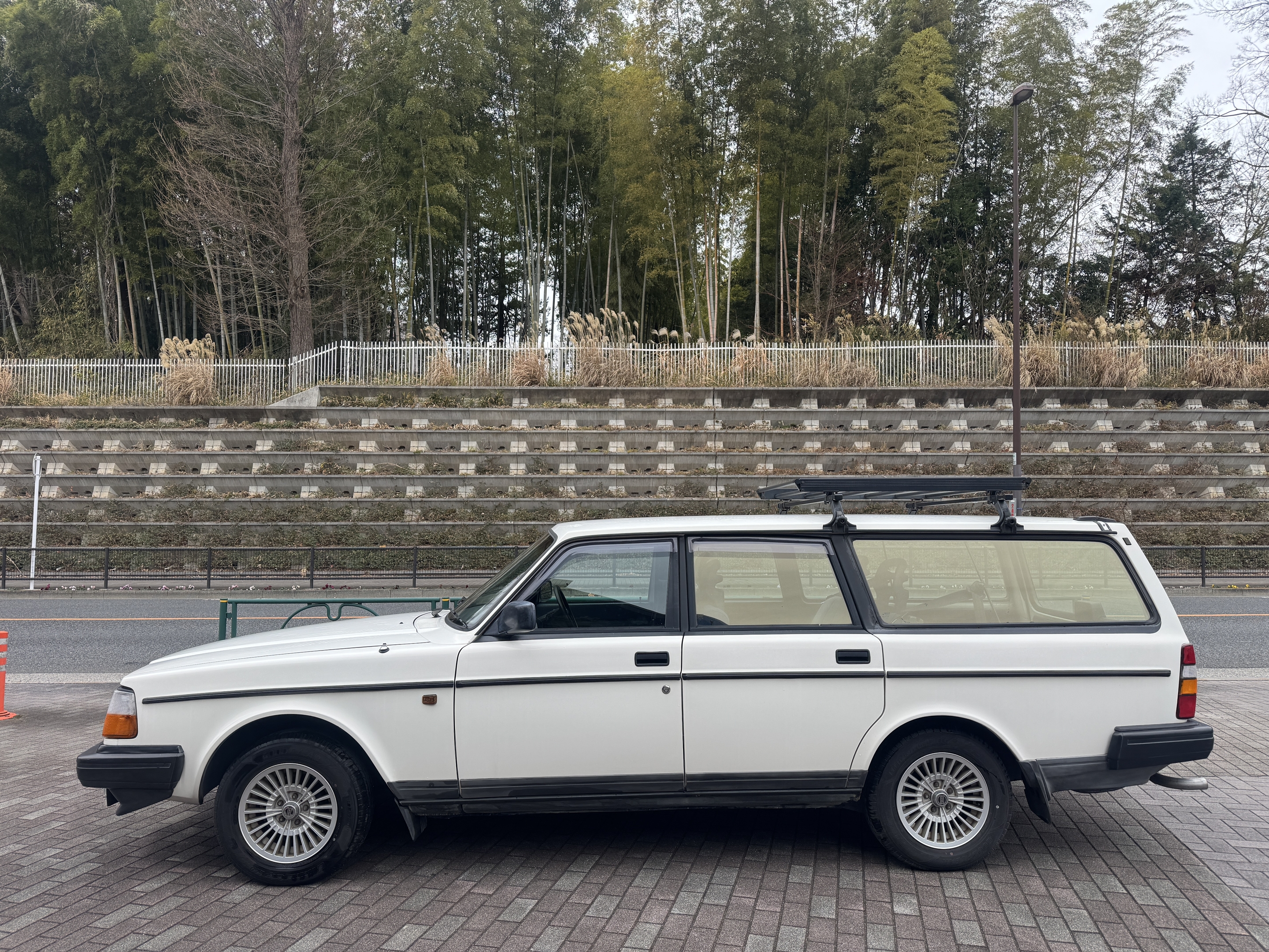 ボルボ 240GL | 中古車情報 | ボルボ（volvo）専門店の2nd Motors